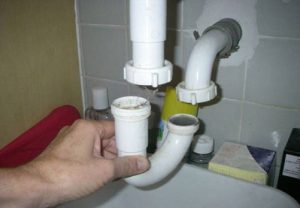 رفع-گرفتگی-لوله-فاضلاب-آشپزخانه با روشهای خانگی 09192103588