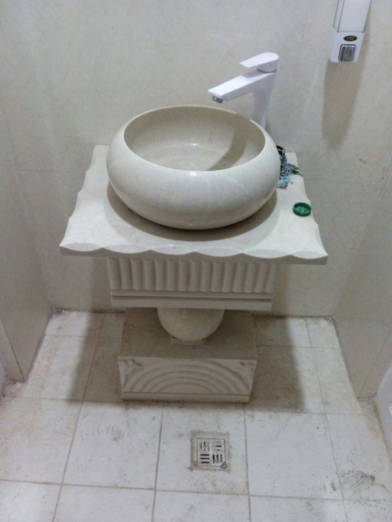 نصب شیر آلات ساختمان درپردیس